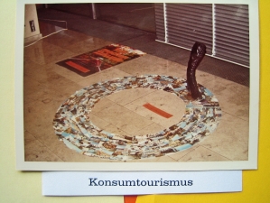 Ausstellung "futurspect" (12.-25.05.1971)